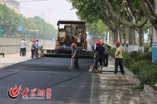 臨沂陶然路雨水管道工程18日完工，全線貫通