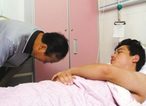 延安涉“跳腳踩頭”事件女協(xié)管：看到報道都不想活了