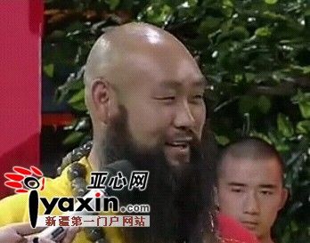 圖為釋德朝禪師參加湖南衛(wèi)視《天天向上》截圖（來源：亞心網(wǎng)）